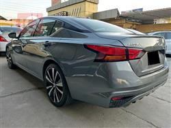 نيسان ألتيما